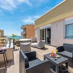 Luxury Seaview Apartment With Big Terrace And Jacuzzi