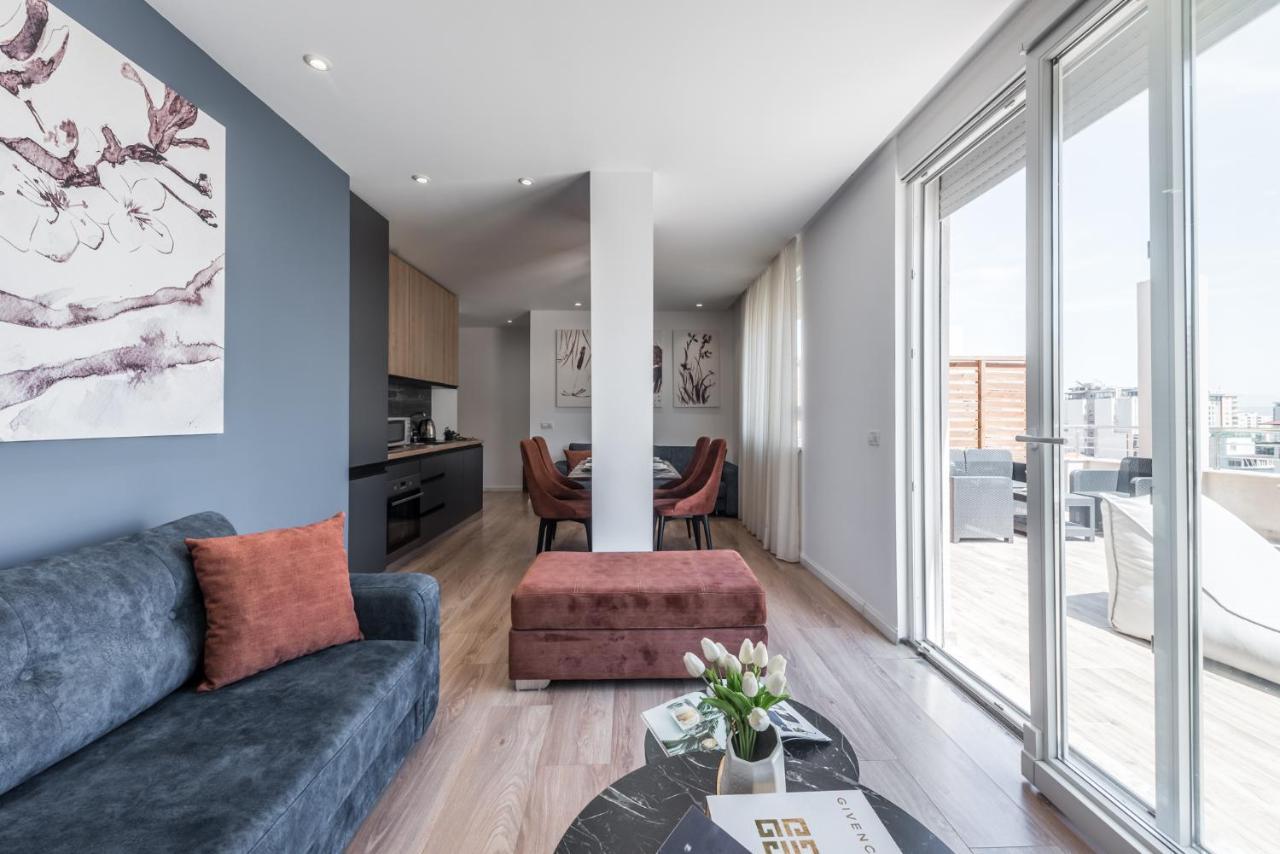 Appartement Luxury Seaview With Big Terrace And Jacuzzi Durrës