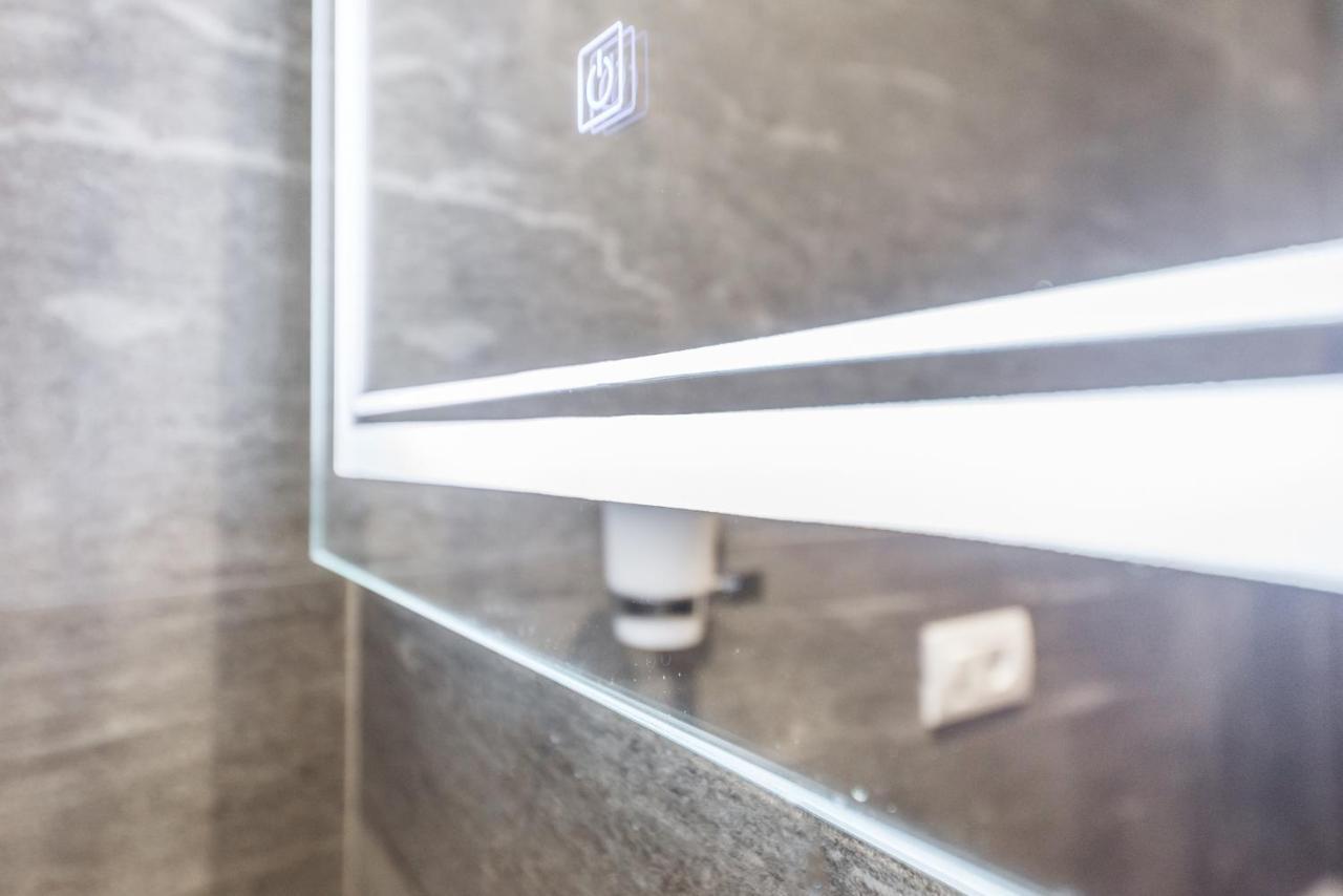 Luxury Seaview With Big Terrace And Jacuzzi Durrës
